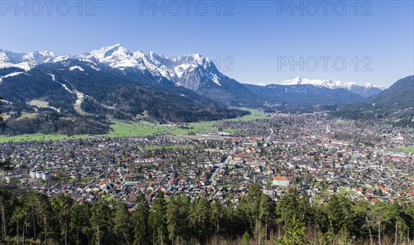 Townscape with the mountains Zugspitze and Alpspitze mountains