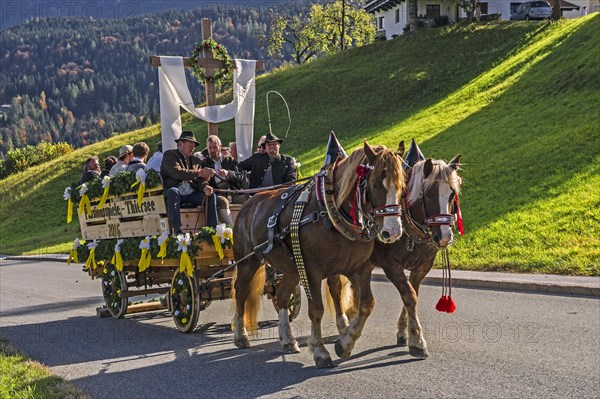 Leonhardiritt procession