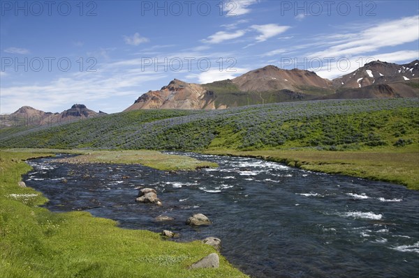 River Fjaroara and vulcanic mountains