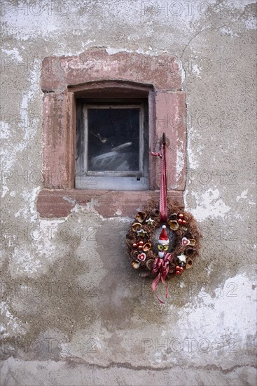 Christmas wreath with owl