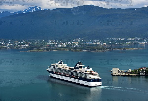 Cruise ship Celebrity Constellation