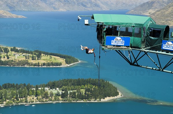 Bungee-jump