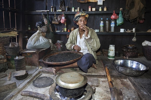 Palaung tribesman at his workplace