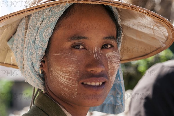 Local woman with typical hat