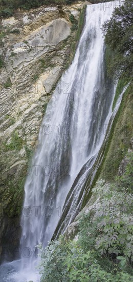 Artificial waterfall