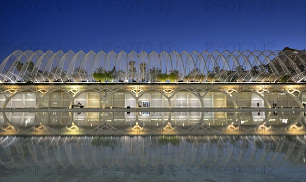 Park L'Umbracle with sun roof