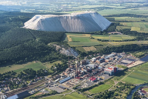 Wintershall potash plant with salt mountain