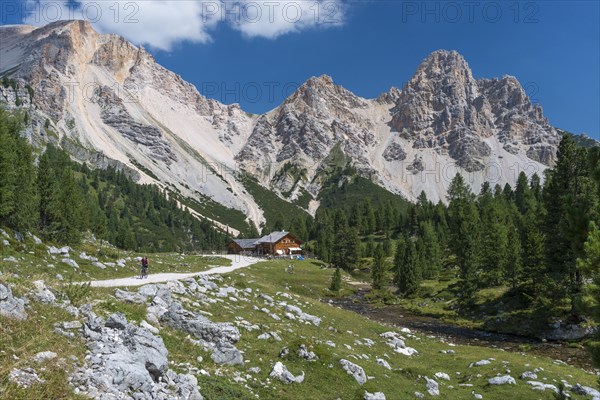 Trail from Pederu to Kleine Fanesalm