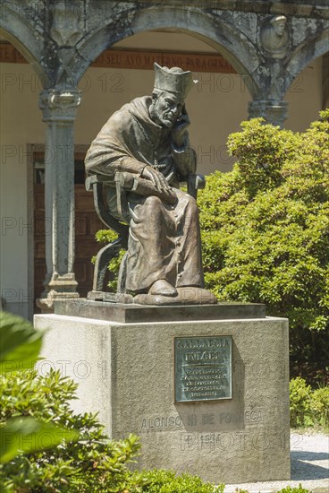 Statue of Archbishop Alonso III. de Fonseca