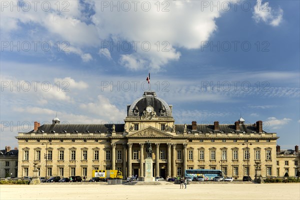 Ecole Militaire