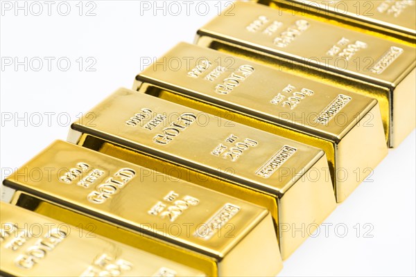 Several 200g gold bars