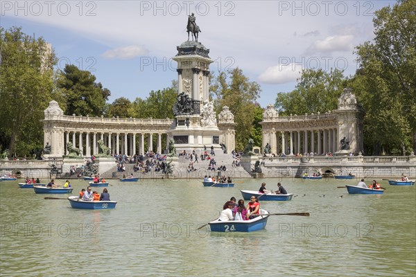 Buen Retiro Park with Boating Lake and Monument to Alfonso XII