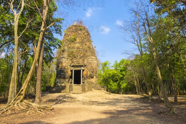 Pre-Angkorian temple ruins at Sambor Prei Kuk