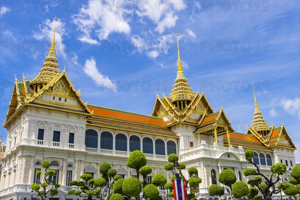 Phra Thinang Chakri Maha Prasat