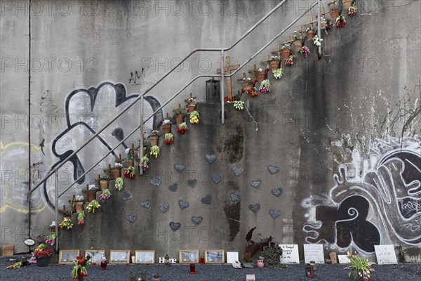 Stairs with crosses and flowers