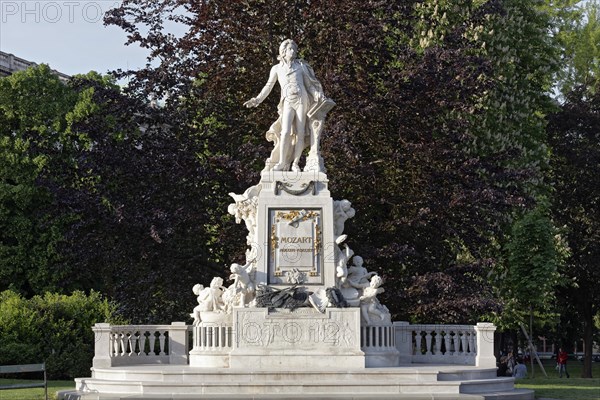 Mozart memorial in Burggarten