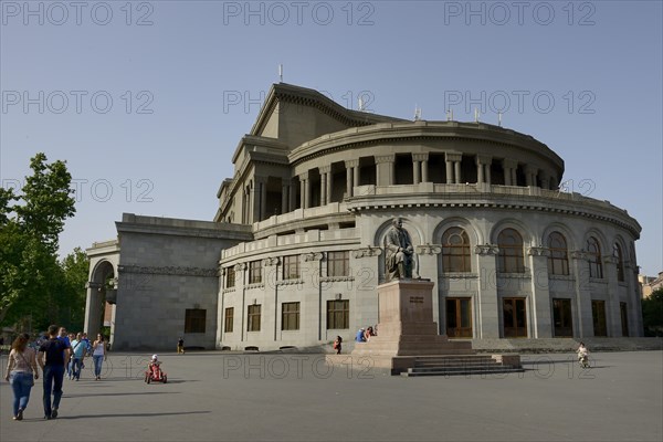 Opera and ballet theater