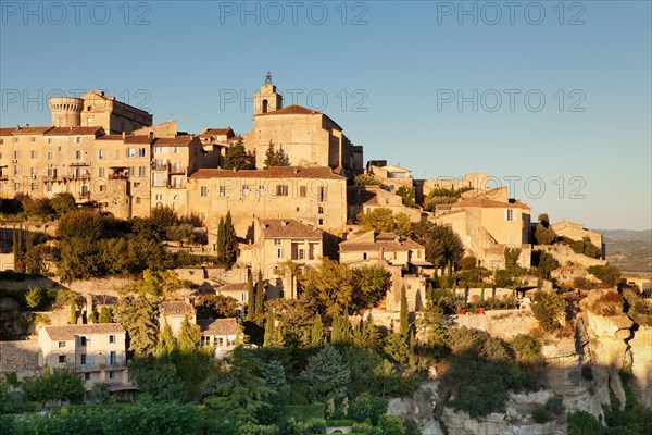Historic centre with Renaissance castle