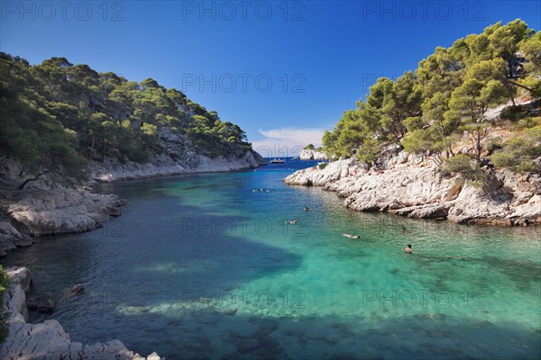 Les Calanques bay