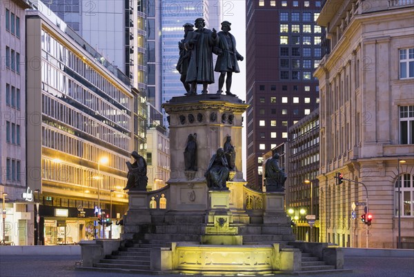 Gutenberg monument