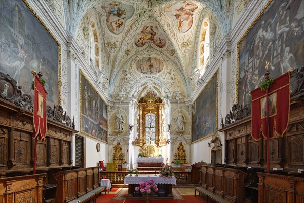 Choir of the collegiate church