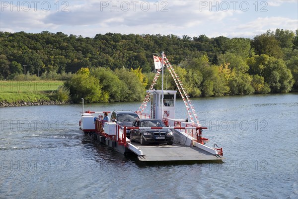 Main river ferry in Obereisenheim