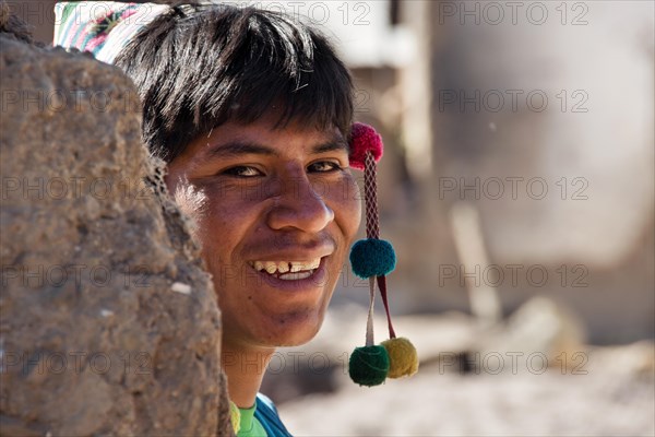 Curious boy with hat