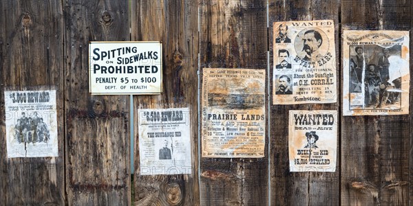 Wild West bounty wanted posters