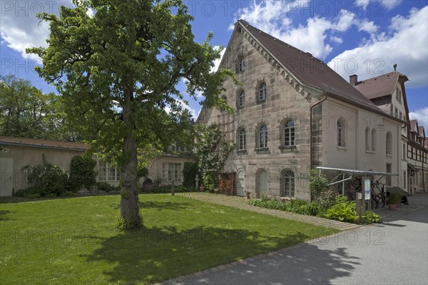 Factory building of the former company Dietz und Pfriem Ventilkegelfabrik