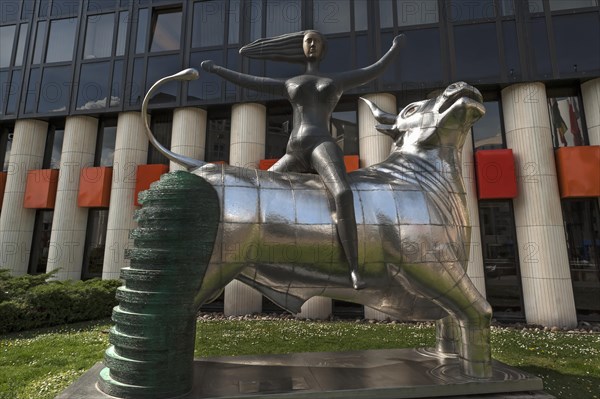 The sculpture "Abduction of Europe"