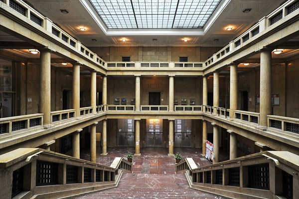 Entrance hall with staircase