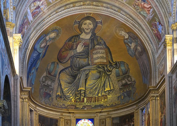 Mosaic of Christ Pantocrator in the apse