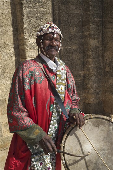 Drummer in front of the Necropolis of Chellah