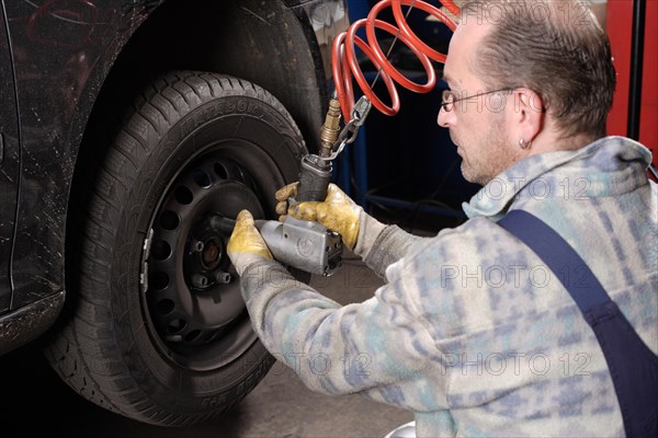 Tire repair shop