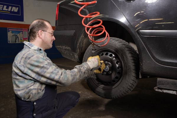 Tire repair shop