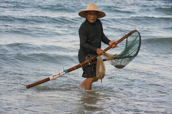 Mussel hunter