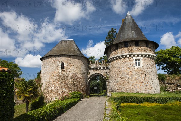 Gate to the Chateau de Champtoceaux