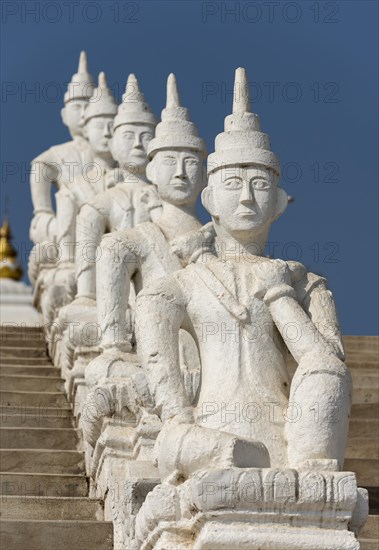 Sitting nat statues at Settawya Paya