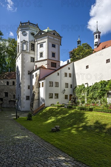 Grosser and Kleiner Wasserturm water towers