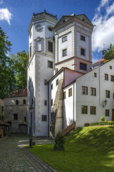 Grosser and Kleiner Wasserturm water towers