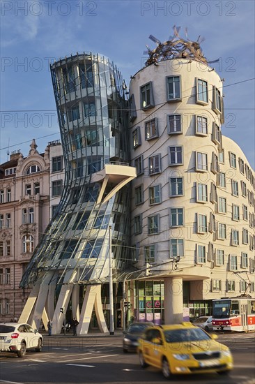 Dancing house