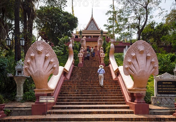 Seven Headed Naga at the entrance to Wat Phnom