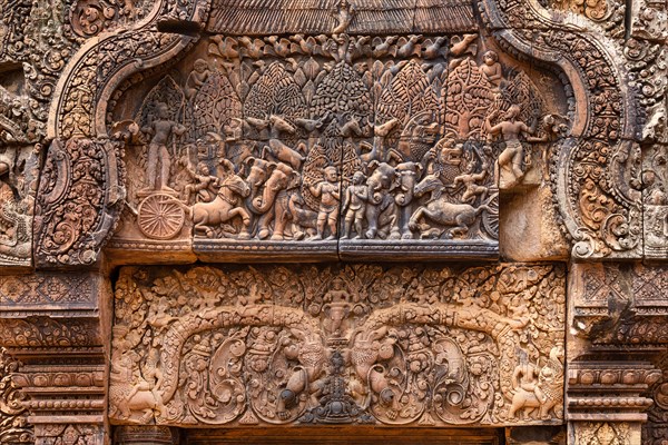 Bas-relief at the entrance of the northern library