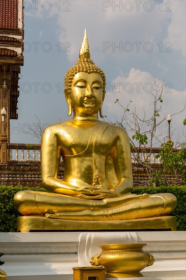 Golden Buddha statue