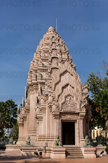 City column in Khmer style