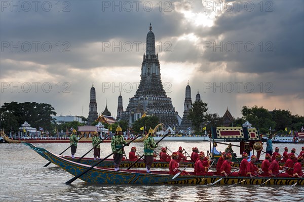 Royal barge procession