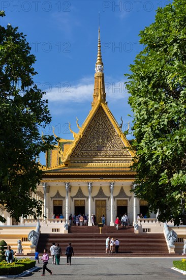 Stairway to throne hall