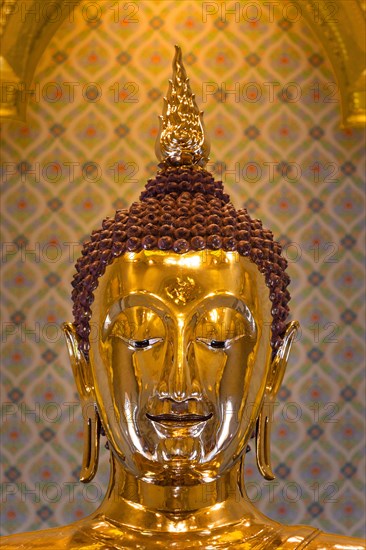 Wat Traimit Temple
