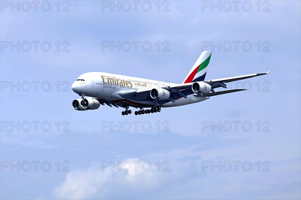 Emirates Airbus approaching Finkenwerder airport