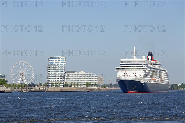 Cruise ship Queen Elizabeth